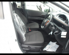 Toyota Sienta 2021