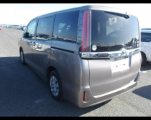 Toyota Noah 2018