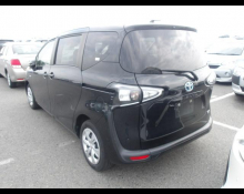Toyota Sienta 2019