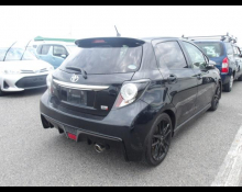 Toyota Vitz 2015