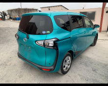 Toyota Sienta 2021