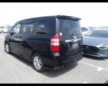 Toyota Noah 2013