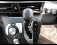 Toyota Sienta 2021