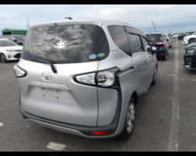 Toyota Sienta 2018