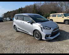Toyota Sienta 2016
