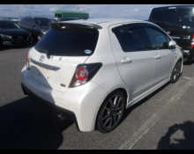 Toyota Vitz 2012