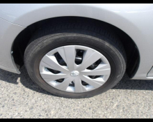 Toyota Corolla Axio 2013