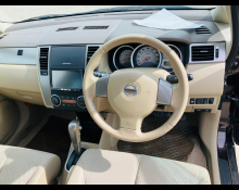 Nissan Tiida 2012