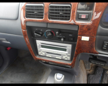 Toyota Hilux Sports Pickup 2003