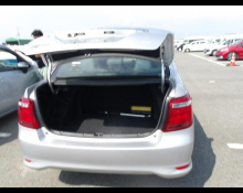 Toyota Corolla Axio 2018