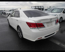 Toyota Crown 2013