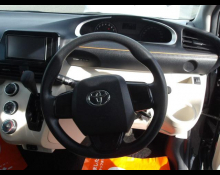 Toyota Sienta 2019