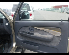 Toyota Hilux Sports Pickup 2003