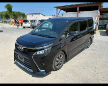 Toyota Voxy 2018