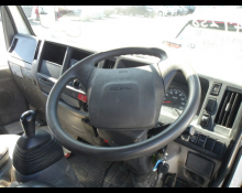 Isuzu Elf 2016