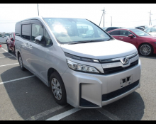 Used Toyota Voxy Cars For Sale in Japan