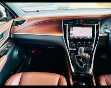 Toyota Harrier 2017