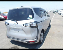 Toyota Sienta 2019