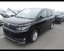 Toyota Voxy 2014