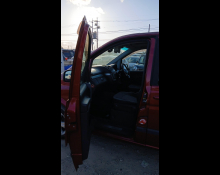 Mercedes Benz V-Class 2011