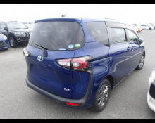 Toyota Sienta 2021