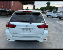 Toyota Corolla Fielder 2015