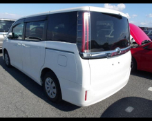 Toyota Noah 2018