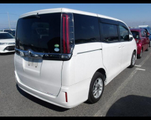 Toyota Noah 2018