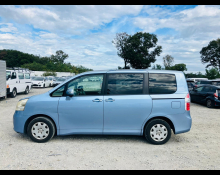 Toyota Noah 2008
