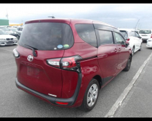Toyota Sienta 2019