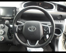 Toyota Sienta 2021