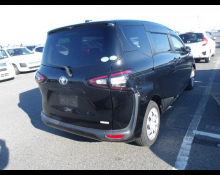 Toyota Sienta 2018