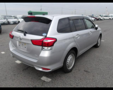 Toyota Corolla Fielder 2018