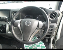 Nissan NV350 2019