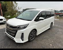 Toyota Noah 2017