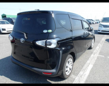 Toyota Sienta 2018