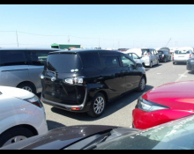 Toyota Sienta 2019
