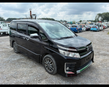 Used Toyota Voxy Cars For Sale in Japan