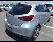 Mazda Mazda2 2022