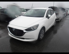 Mazda Mazda2 2020