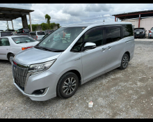 Toyota Esquire 2019