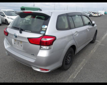 Toyota Corolla Fielder 2018