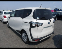 Toyota Sienta 2019