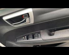 Toyota Corolla Axio 2015