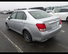 Toyota Corolla Axio 2013