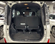 Toyota Voxy 2017