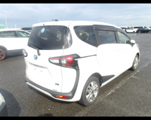 Toyota Sienta 2021