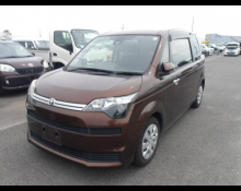 Toyota Spade 2018