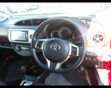 Toyota Vitz 2015
