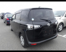Toyota Sienta 2021